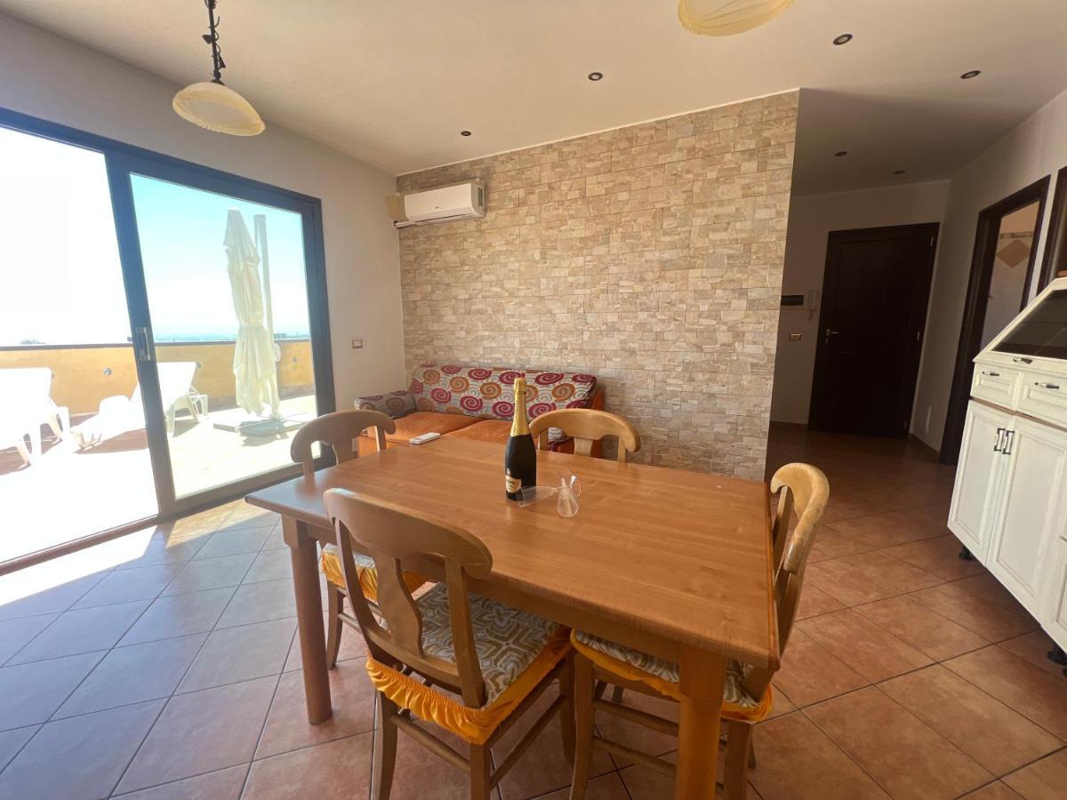 Attico Etnamare Villa Gravina di Catania Exteriör bild
